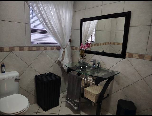 4 BEDROOM TOWNHOUSE FOR SALE IN CASHAN